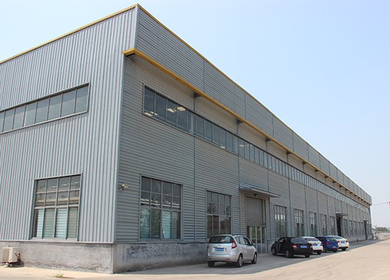 552×396